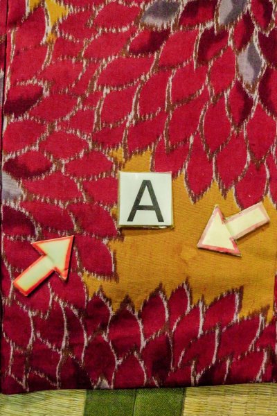 Photo16: O1205J Antique Japanese kimono Dark Red HAORI short jacket for women / Silk. Flower (Grade C) (16)