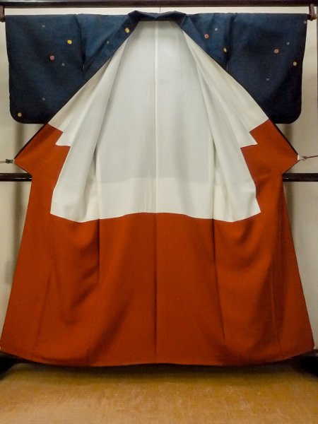 Photo2: O1209C Vintage Japanese kimono Dark Navy Blue TSUMUGI pongee for women / Silk. Abstract pattern (Grade B) (2)