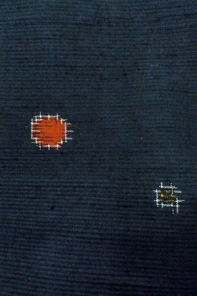 Photo6: O1209C Vintage Japanese kimono Dark Navy Blue TSUMUGI pongee for women / Silk. Abstract pattern (Grade B) (6)