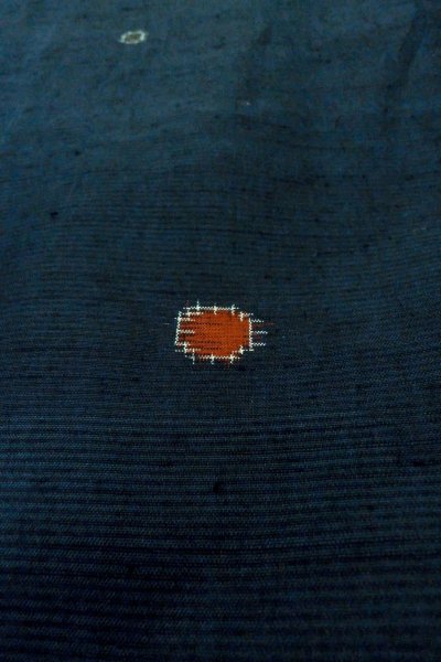 Photo8: O1209C Vintage Japanese kimono Dark Navy Blue TSUMUGI pongee for women / Silk. Abstract pattern (Grade B) (8)