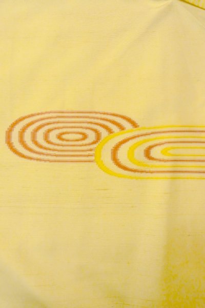 Photo3: O1209F Vintage Japanese kimono Pale Yellow TSUMUGI pongee for women / Silk. Swirl (Grade B) (3)