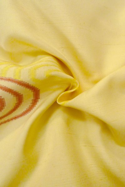 Photo12: O1209F Vintage Japanese kimono Pale Yellow TSUMUGI pongee for women / Silk. Swirl (Grade B) (12)