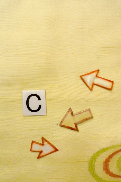 Photo16: O1209F Vintage Japanese kimono Pale Yellow TSUMUGI pongee for women / Silk. Swirl (Grade B) (16)