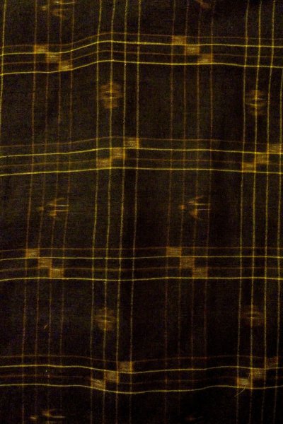 Photo3: Mint O1209G Used Japanese kimono Dark Brown KUMEJIMA-TSUMUGI for women / Silk. Plaid Checks (Grade A) (3)
