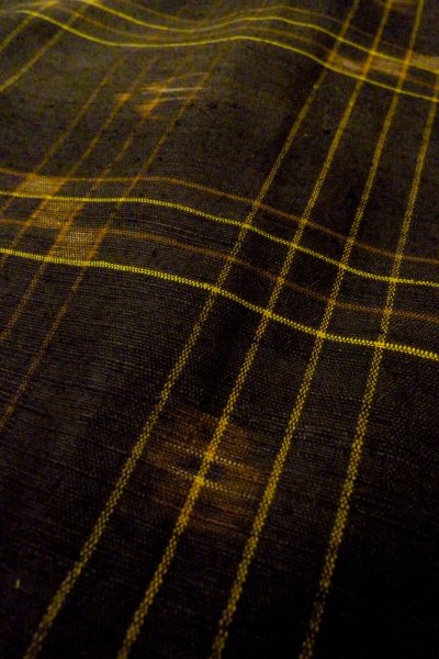 Photo8: Mint O1209G Used Japanese kimono Dark Brown KUMEJIMA-TSUMUGI for women / Silk. Plaid Checks (Grade A) (8)