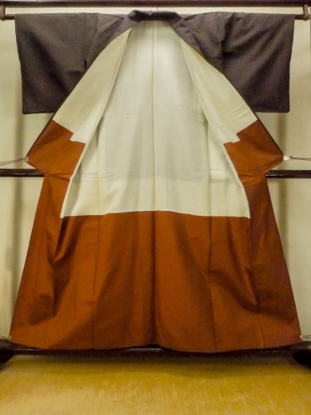 Photo2: Mint O1209J Vintage Japanese kimono Dark Black TSUMUGI pongee for women / Silk. Tortoise-shell pattern(Hexagonal pattern) (Grade A) (2)