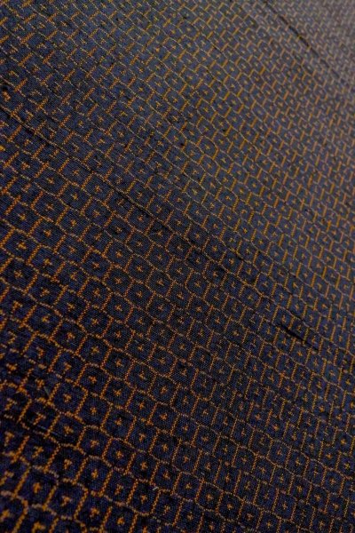 Photo8: Mint O1209J Vintage Japanese kimono Dark Black TSUMUGI pongee for women / Silk. Tortoise-shell pattern(Hexagonal pattern) (Grade A) (8)