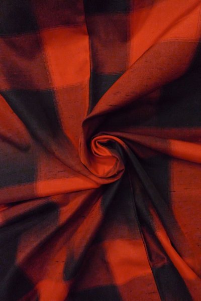 Photo12: O1209R Vintage Japanese kimono Vivid Vermilion TSUMUGI pongee for women / Silk. Plaid Checks (Grade A) (12)