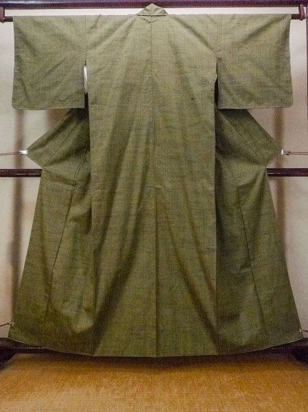 Photo1: O1209T Vintage Japanese kimono Grayish Green TSUMUGI pongee for women / Silk. Line (Grade B) (1)