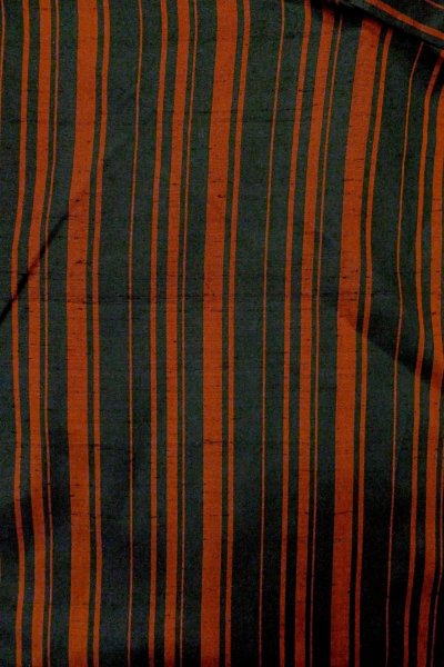 Photo3: O1209V Vintage Japanese kimono Black TSUMUGI pongee for women / Silk. Stripes (Grade D) (3)