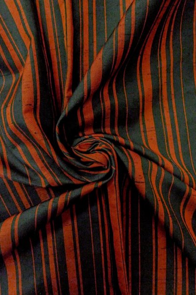 Photo11: O1209V Vintage Japanese kimono Black TSUMUGI pongee for women / Silk. Stripes (Grade D) (11)