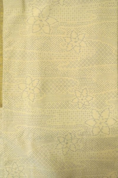 Photo3: O1209X Vintage Japanese kimono Ivory TSUMUGI pongee for women / Silk. Flower (Grade C) (3)