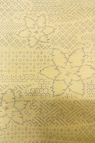 Photo5: O1209X Vintage Japanese kimono Ivory TSUMUGI pongee for women / Silk. Flower (Grade C) (5)