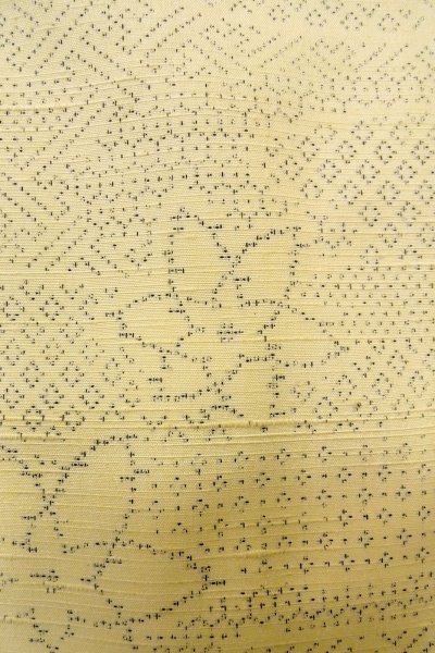 Photo7: O1209X Vintage Japanese kimono Ivory TSUMUGI pongee for women / Silk. Flower (Grade C) (7)