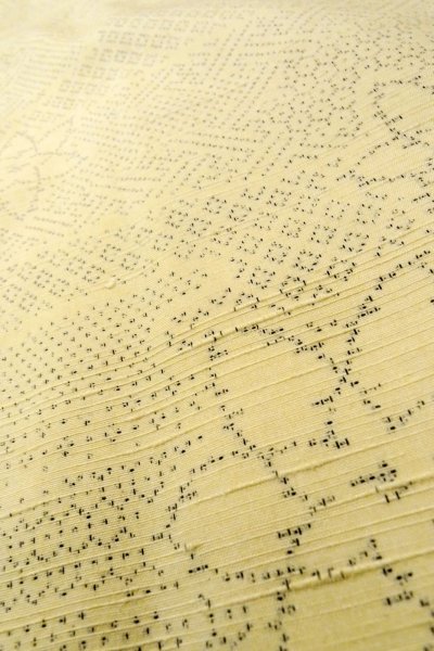 Photo10: O1209X Vintage Japanese kimono Ivory TSUMUGI pongee for women / Silk. Flower (Grade C) (10)