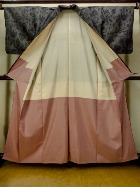 Photo2: O1209Z Vintage Japanese kimono Dark Gray TSUMUGI pongee for women / Silk. Flower (Grade C) (2)