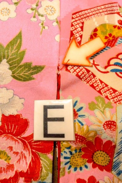 Photo18: O1225B Antique Japanese kimono Shiny Pink Kimono for Girls for women / Silk. Peony, The thread is partially loose. (Grade C) (18)