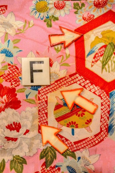 Photo19: O1225B Antique Japanese kimono Shiny Pink Kimono for Girls for women / Silk. Peony, The thread is partially loose. (Grade C) (19)