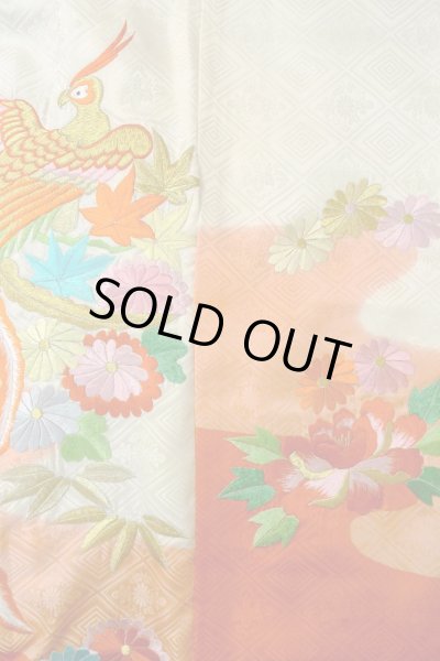 Photo4: O1225F Vintage Japanese kimono White Kimono for Girls for women / Silk. Chrysanthemum (Grade D) (4)