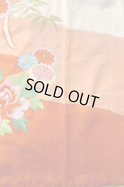 Photo6: O1225F Vintage Japanese kimono White Kimono for Girls for women / Silk. Chrysanthemum (Grade D) (6)