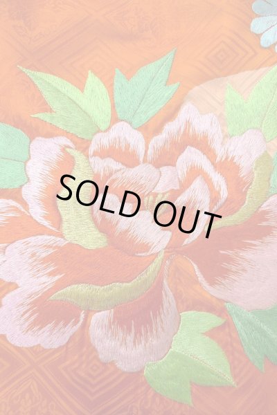 Photo7: O1225F Vintage Japanese kimono White Kimono for Girls for women / Silk. Chrysanthemum (Grade D) (7)