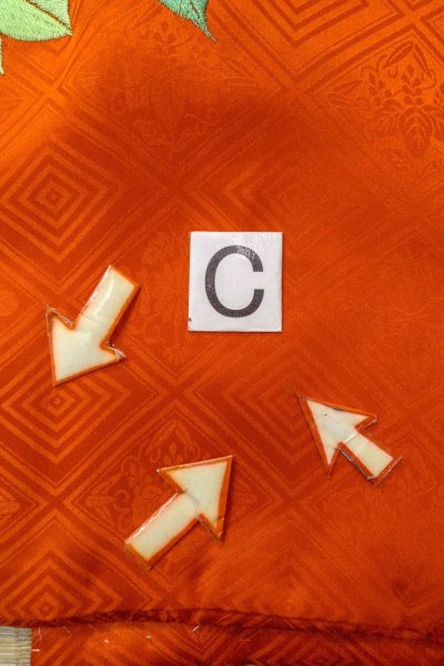 Photo18: O1225F Vintage Japanese kimono White Kimono for Girls for women / Silk. Chrysanthemum (Grade D) (18)