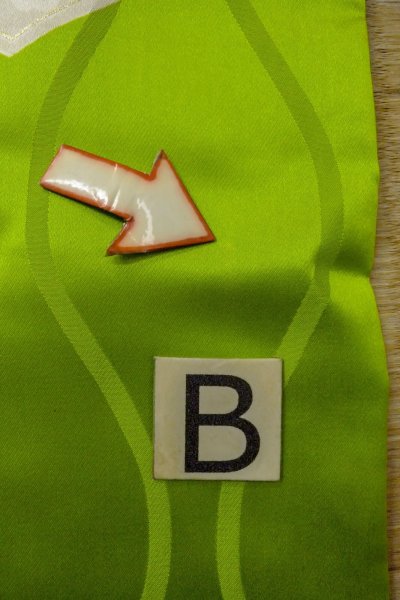 Photo15: O1225I Vintage Japanese kimono Shiny Yellowish Green Kimono for Girls for women / Silk. Chrysanthemum, Set with O1225J (Grade B) (15)