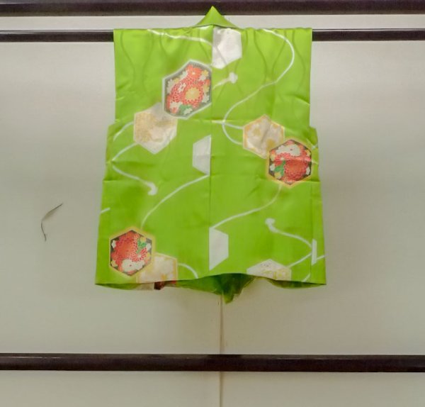 Photo2: Mint O1225J Vintage Japanese kimono Shiny Yellowish Green Kimono for Girls for women / Silk. Chrysanthemum, Set with O1225I (Grade A) (2)