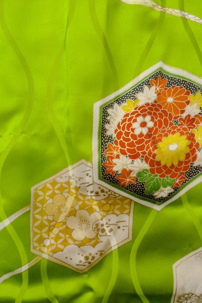 Photo3: Mint O1225J Vintage Japanese kimono Shiny Yellowish Green Kimono for Girls for women / Silk. Chrysanthemum, Set with O1225I (Grade A) (3)