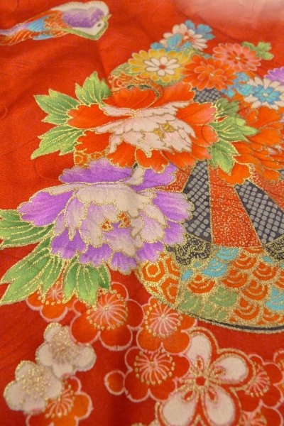 Photo8: O1225L Vintage Japanese kimono Shiny Red Kimono for Girls for women / Silk. Peony (Grade B) (8)