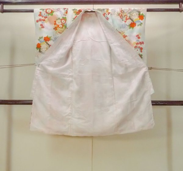 Photo2: O1225M Vintage Japanese kimono White Kimono for Girls for women / Silk. Peony (Grade B) (2)