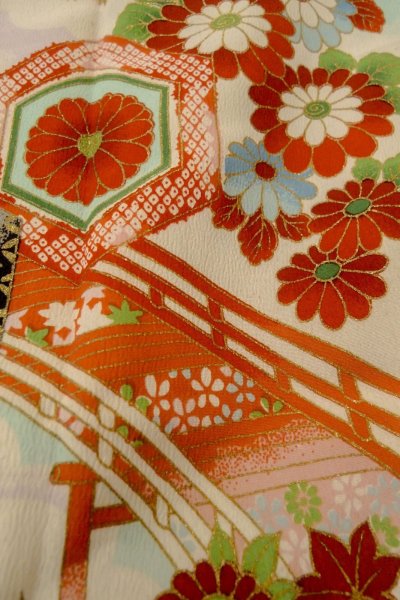 Photo9: O1225M Vintage Japanese kimono White Kimono for Girls for women / Silk. Peony (Grade B) (9)