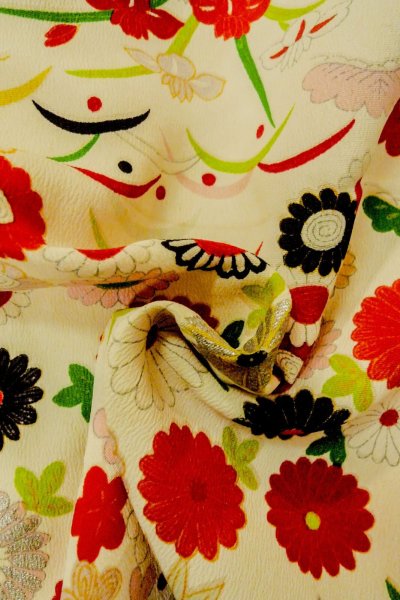Photo12: O1225P Vintage Japanese kimono Ivory Kimono for Girls for women / Silk. Chrysanthemum (Grade C) (12)