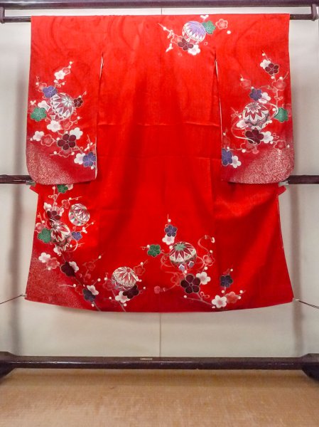 Photo1: O1225Q Vintage Japanese kimono Shiny Vivid Red Kimono for Girls for women / Synthetic. Chrysanthemum, Japanese traditional ball pattern (Grade B) (1)