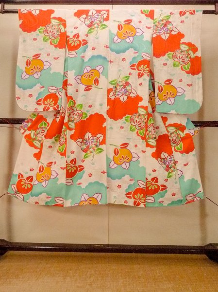 Photo1: O1225U Vintage Japanese kimono Off White Kimono for Girls for women / Silk. SAKURA cherry blossom (Grade C) (1)