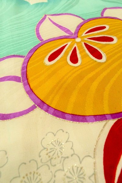 Photo9: O1225U Vintage Japanese kimono Off White Kimono for Girls for women / Silk. SAKURA cherry blossom (Grade C) (9)