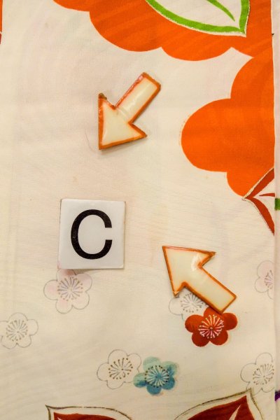 Photo15: O1225U Vintage Japanese kimono Off White Kimono for Girls for women / Silk. SAKURA cherry blossom (Grade C) (15)