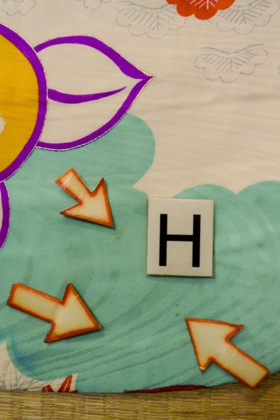 Photo19: O1225U Vintage Japanese kimono Off White Kimono for Girls for women / Silk. SAKURA cherry blossom (Grade C) (19)