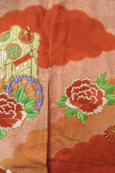 Photo5: O1225W Vintage Japanese kimono Vermilion Kimono for Girls for women / Silk. Peony (Grade B) (5)