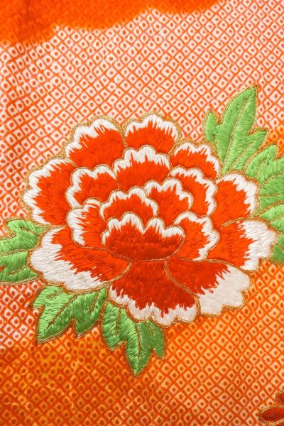 Photo7: O1225W Vintage Japanese kimono Vermilion Kimono for Girls for women / Silk. Peony (Grade B) (7)