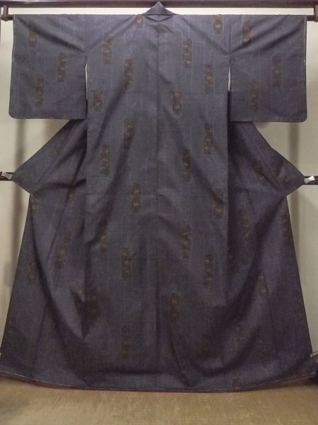 Photo1: Mint O1225Z Vintage Japanese kimono Navy Blue TSUMUGI pongee for women / Silk. Chinese flower (Grade A) (1)