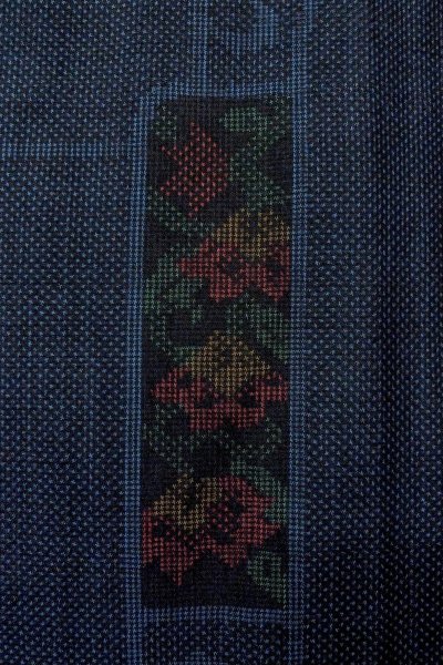 Photo5: Mint O1225Z Vintage Japanese kimono Navy Blue TSUMUGI pongee for women / Silk. Chinese flower (Grade A) (5)