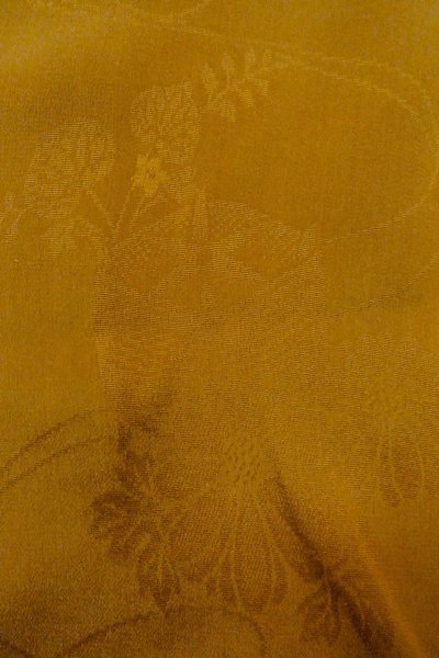 Photo10: P0109A Antique Japanese kimono Light Brown TOMESODE formal for women / Silk. Flower, The lining has holes or rips. There are some small holes. Aging deterioration. Base woven pattern: Threads roll pattern (Grade D) (10)