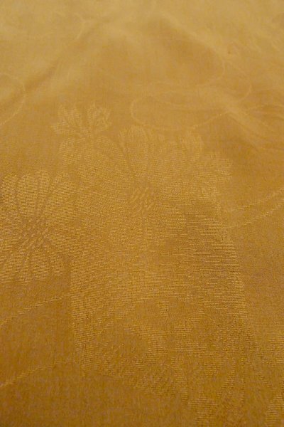 Photo15: P0109A Antique Japanese kimono Light Brown TOMESODE formal for women / Silk. Flower, The lining has holes or rips. There are some small holes. Aging deterioration. Base woven pattern: Threads roll pattern (Grade D) (15)