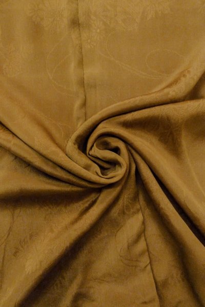 Photo16: P0109A Antique Japanese kimono Light Brown TOMESODE formal for women / Silk. Flower, The lining has holes or rips. There are some small holes. Aging deterioration. Base woven pattern: Threads roll pattern (Grade D) (16)