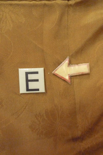 Photo23: P0109A Antique Japanese kimono Light Brown TOMESODE formal for women / Silk. Flower, The lining has holes or rips. There are some small holes. Aging deterioration. Base woven pattern: Threads roll pattern (Grade D) (23)