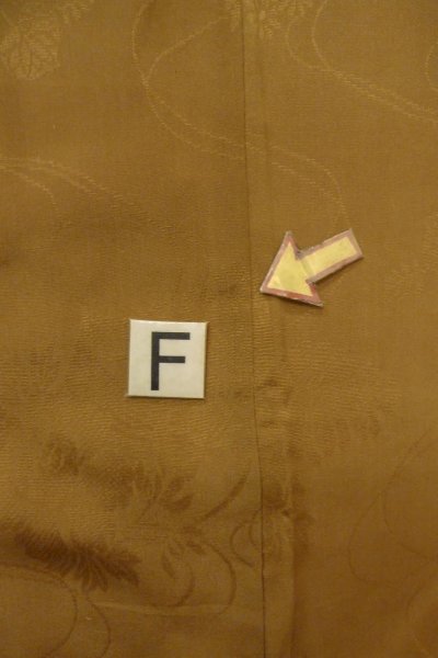 Photo24: P0109A Antique Japanese kimono Light Brown TOMESODE formal for women / Silk. Flower, The lining has holes or rips. There are some small holes. Aging deterioration. Base woven pattern: Threads roll pattern (Grade D) (24)