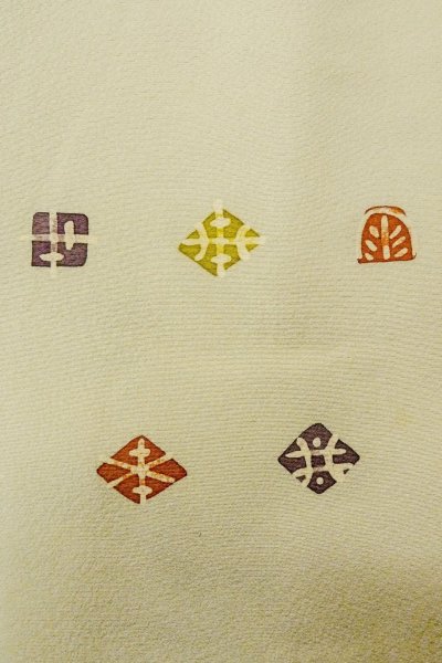 Photo5: P0109F Vintage Japanese kimono Pale Greenish Gray HAORI short jacket for women / Silk. Abstract pattern (Grade C) (5)