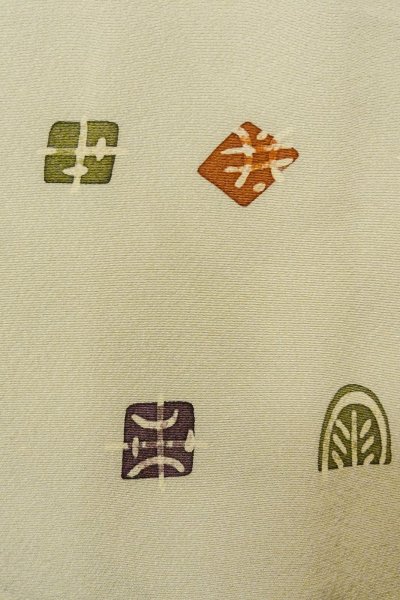 Photo7: P0109F Vintage Japanese kimono Pale Greenish Gray HAORI short jacket for women / Silk. Abstract pattern (Grade C) (7)