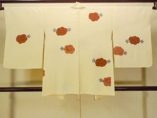 Photo2: P0109K Vintage Japanese kimono Shiny Ivory HAORI short jacket for women / Silk. Camellia (Grade B) (2)